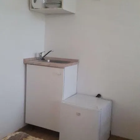 公寓 Karolina Apartmanhaz *