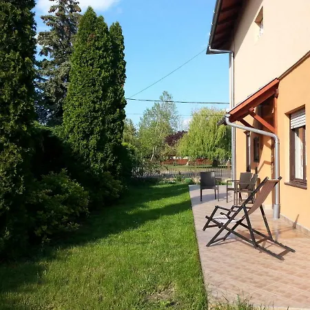 Apartment Karolina Apartmanhaz